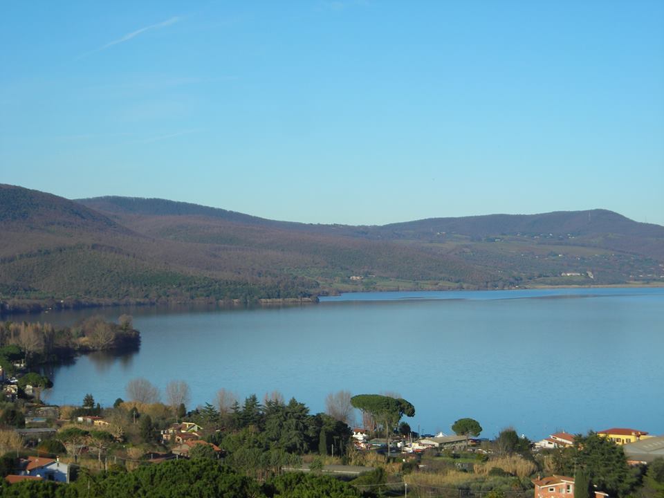 7 mete d’acqua dolce intorno Roma: i laghi del Lazio